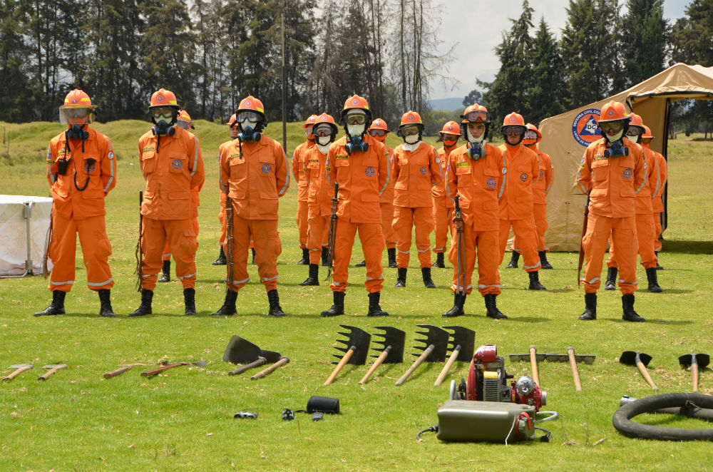 Bogotá: Alistamiento de las Brigadas Forestales Defensa Civil Colombiana